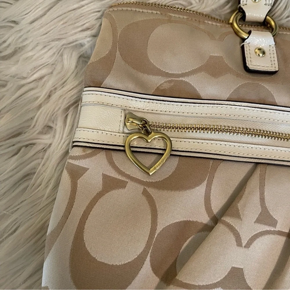 Authentic | Coach Bag | Loved ♥️ - Picture 7 of 15
